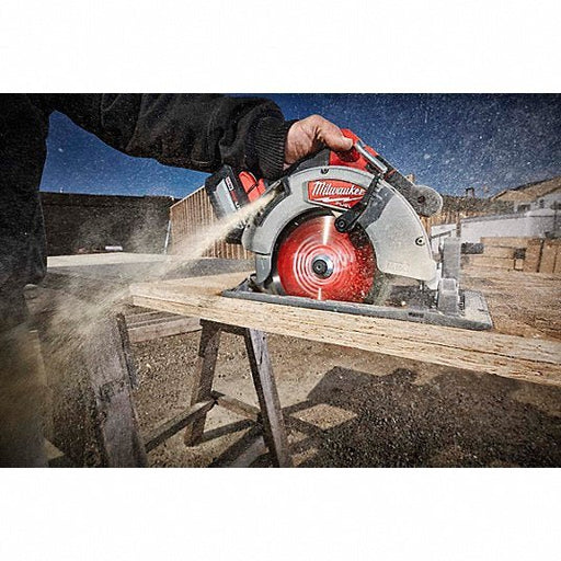 Milwaukee 2732-21HD Circular Saw 7 1/4 in Blade Dia., Right, 2 1/2 in Max. Cutting Dp @ 0 Deg., 0° to 50° Right, 18V DC